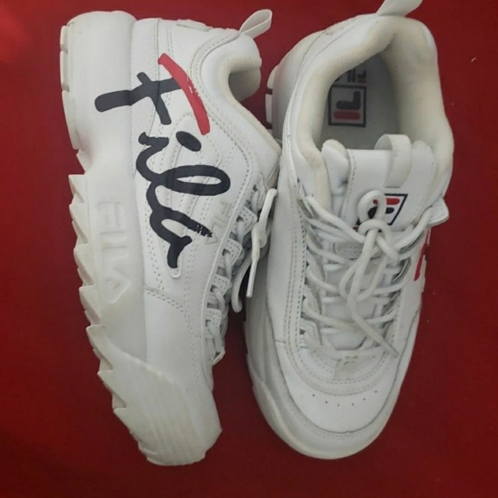Womens Fila shoes